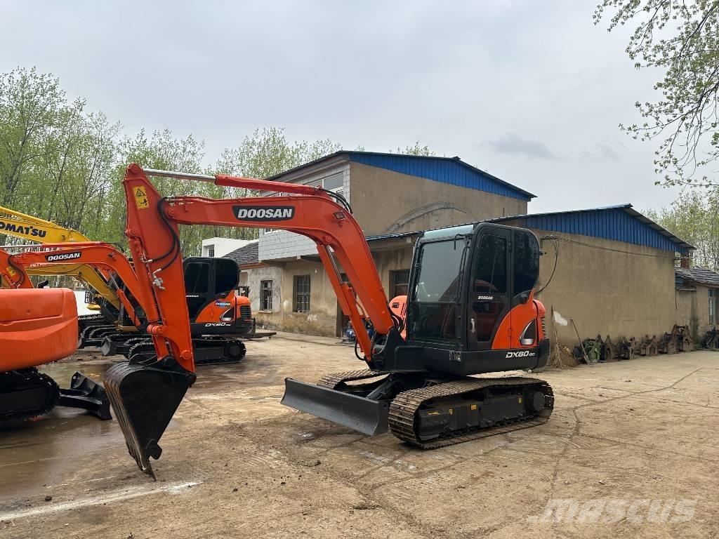 Doosan DX60 Pásová rýpadla