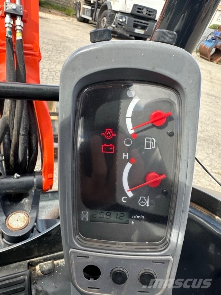 Kubota U 27-4 Mini rýpadla < 7t