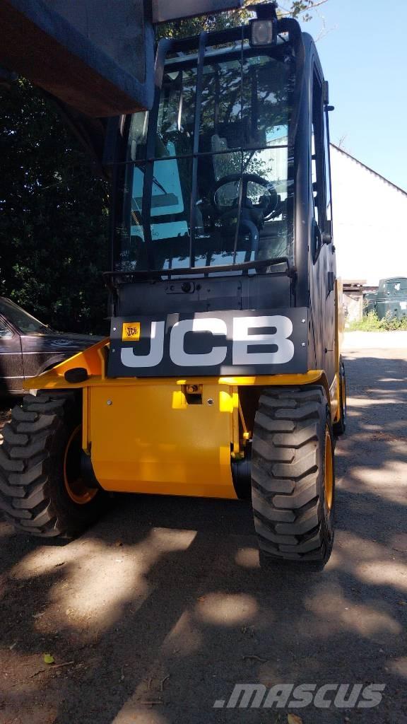 JCB TLT 35 D Teleskopické manipulátory