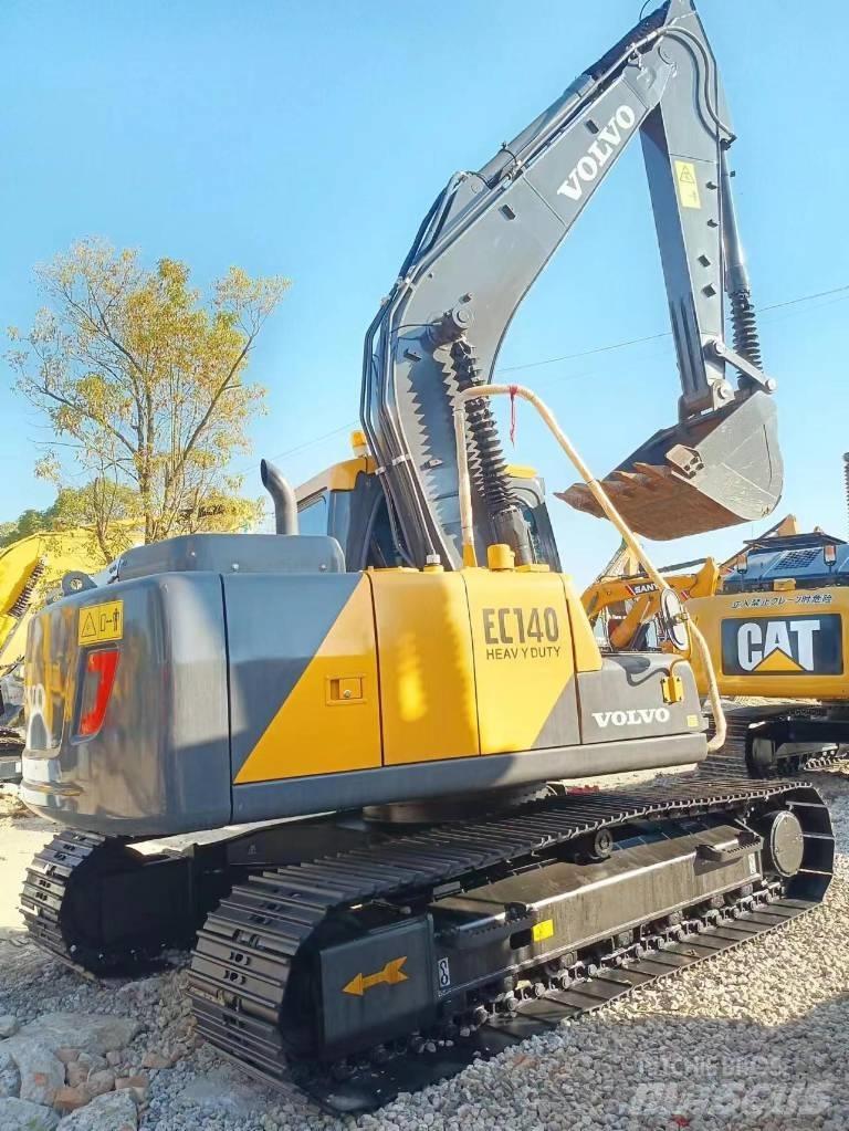 Volvo EC 140 Midi rýpadla 7t - 12t