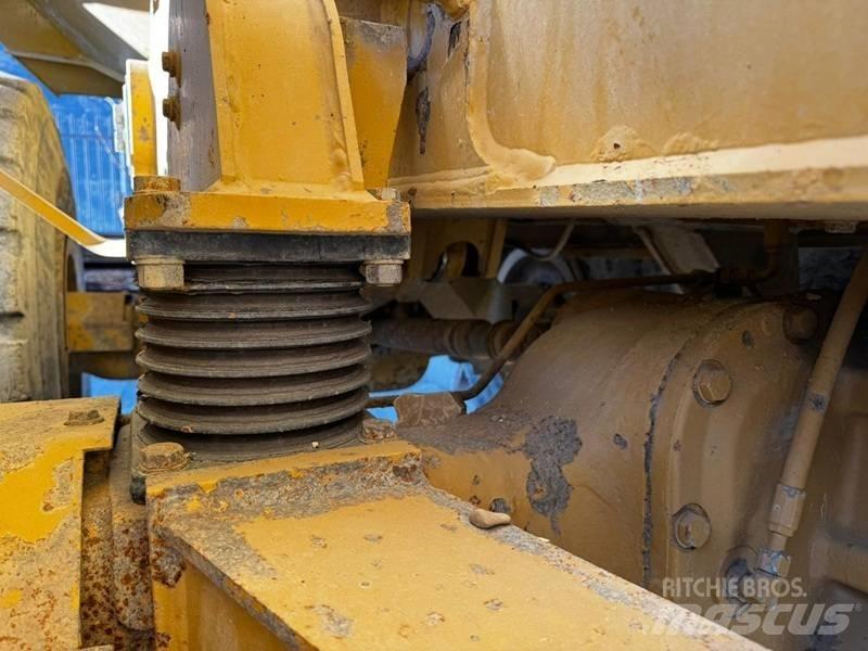 CAT 730 C Kloubové dempry