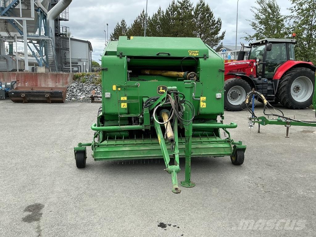 John Deere 644 Lis na válcové balíky