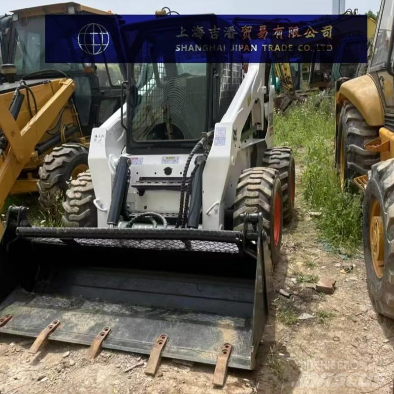 Bobcat S 300 Smykem řízené nakladače
