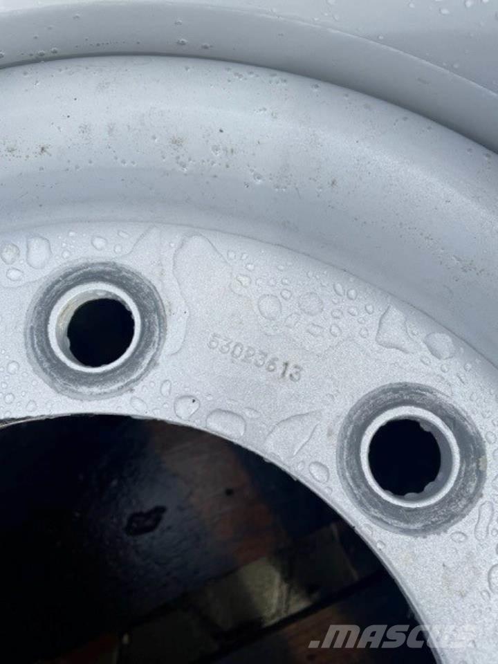  Øvrige ØVRIGE Pneumatiky, kola a ráfky