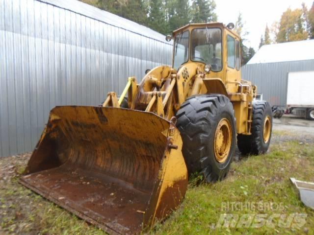 CAT 966 Kolové nakladače