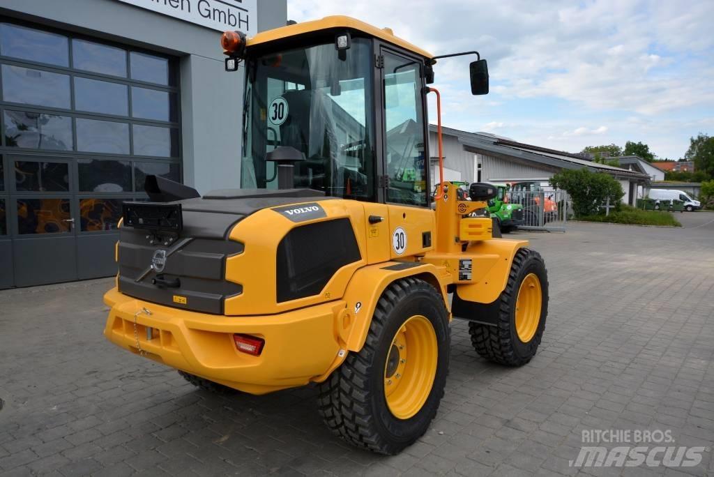 Volvo L 35 HS Kolové nakladače
