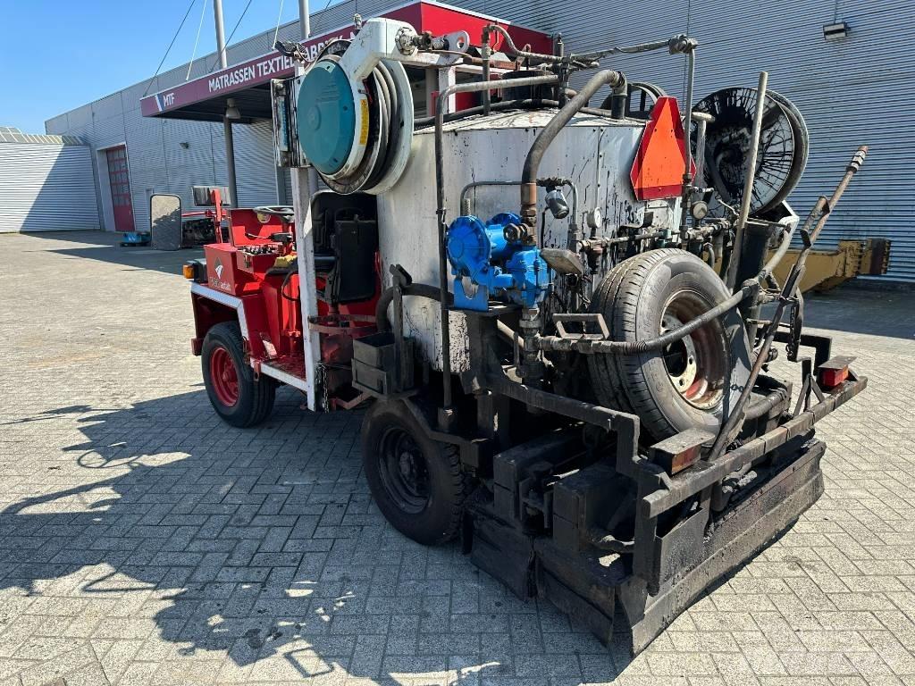 Burtec TSM 1000 L Rozstřikovače asfaltu