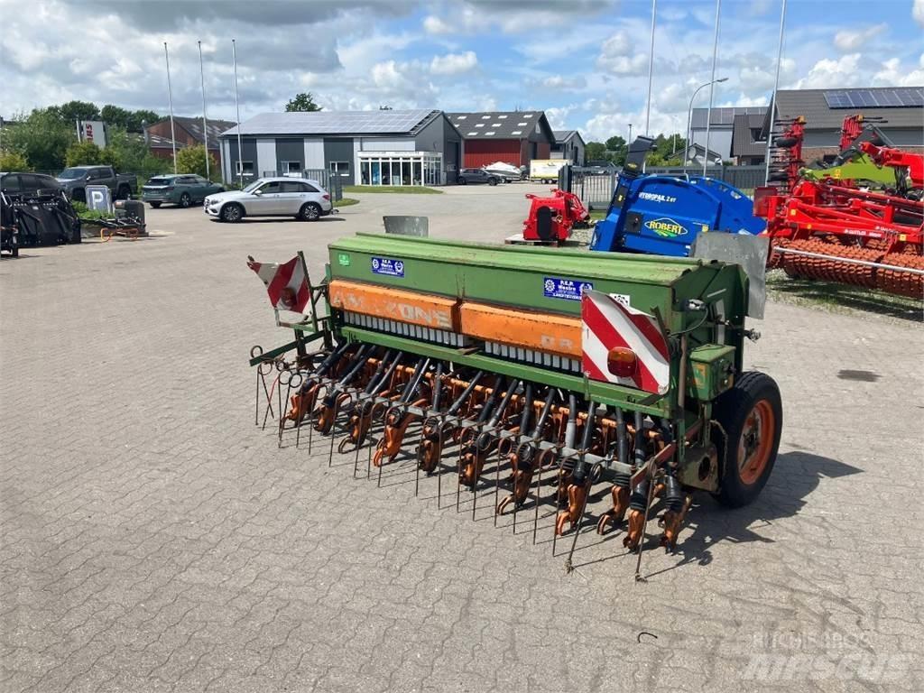 Amazone D8 / 30 E Mechanické secí stroje