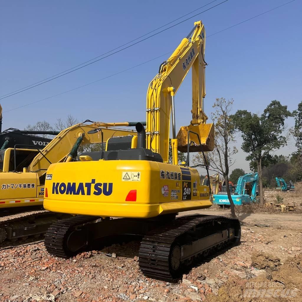 Komatsu PC 240 Pásová rýpadla
