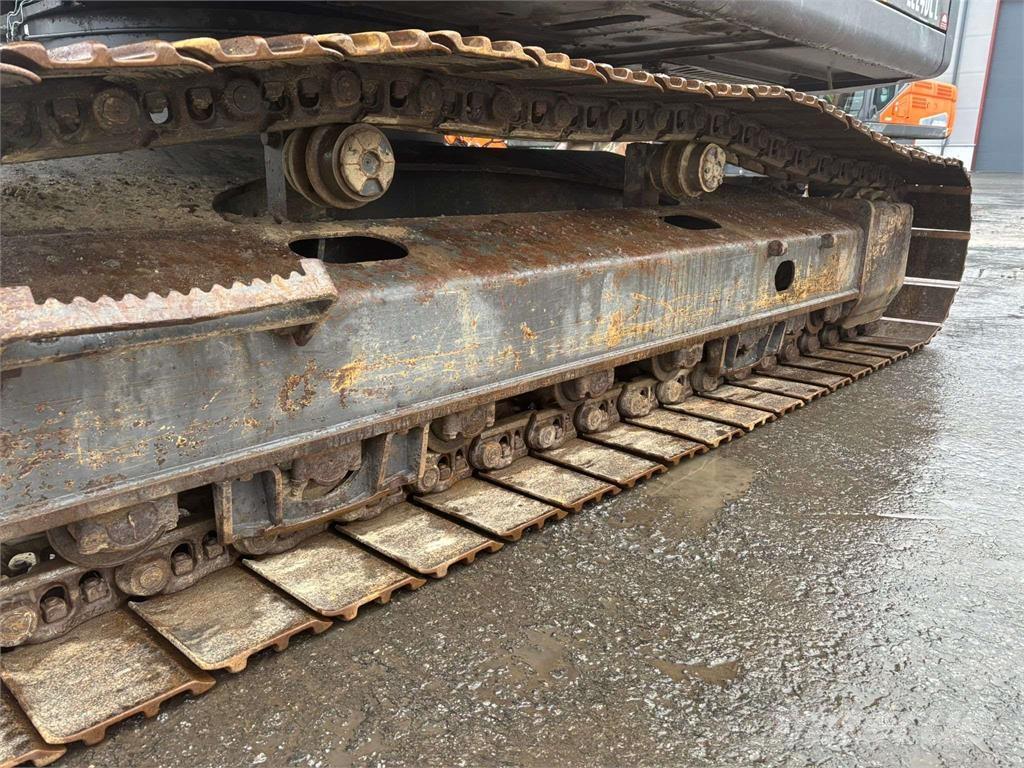 Volvo EC240 CL Pásová rýpadla