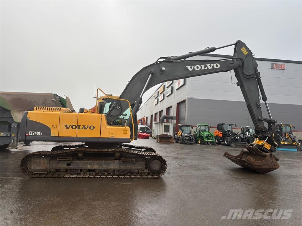 Volvo EC240 CL Pásová rýpadla