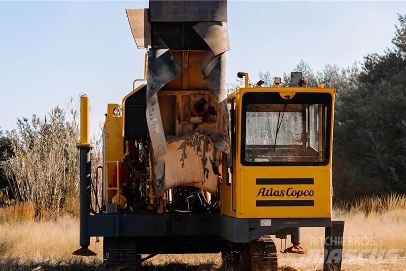 Atlas Copco DM30 Povrchové vrtací stroje