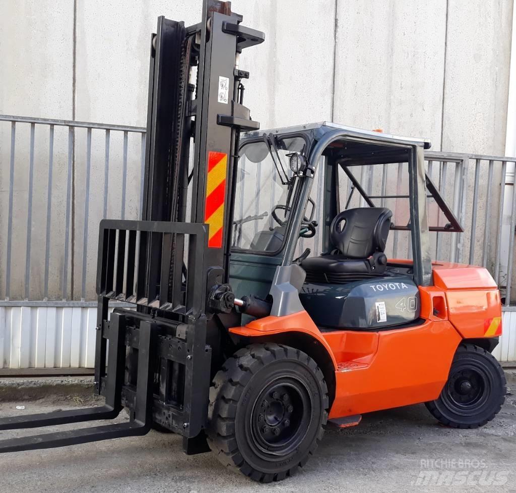 Toyota 7 FD 40 Dieselové vozíky