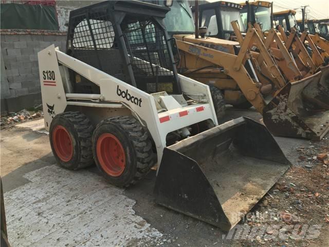 Bobcat S 130 Smykem řízené nakladače