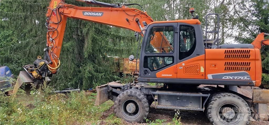Doosan DX170W Kolová rýpadla