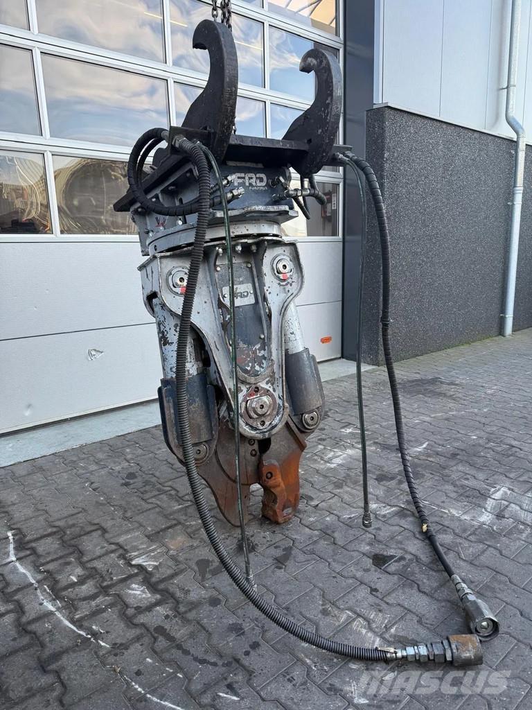 Furukawa U6 Frézy, nůžky