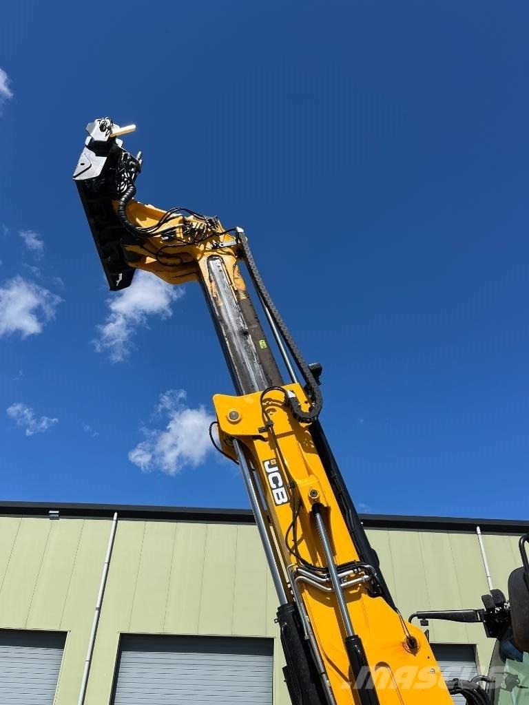 JCB TM 420 Teleskopické nakladače pro zemědělství