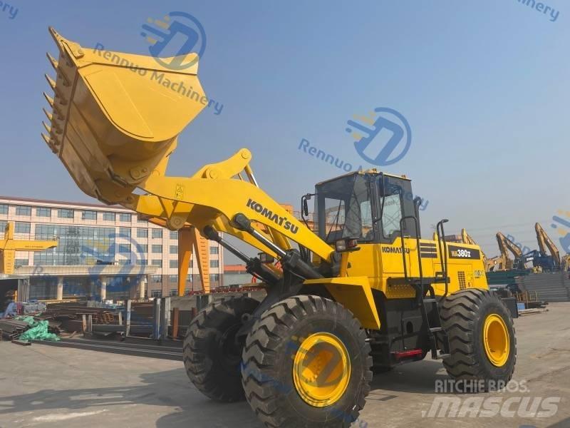 Komatsu WA380 Kolové nakladače