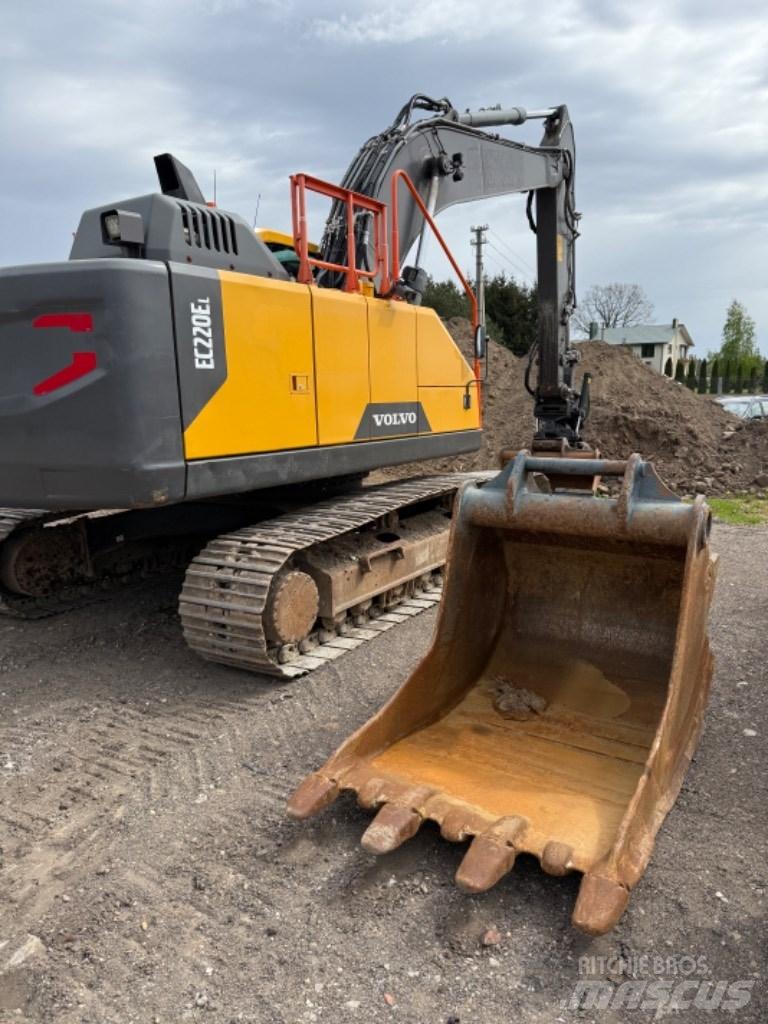 Volvo EC 220 EL Pásová rýpadla