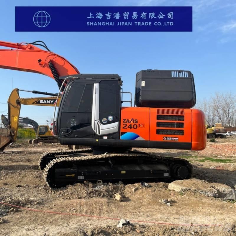 Hitachi ZX 240 Pásová rýpadla