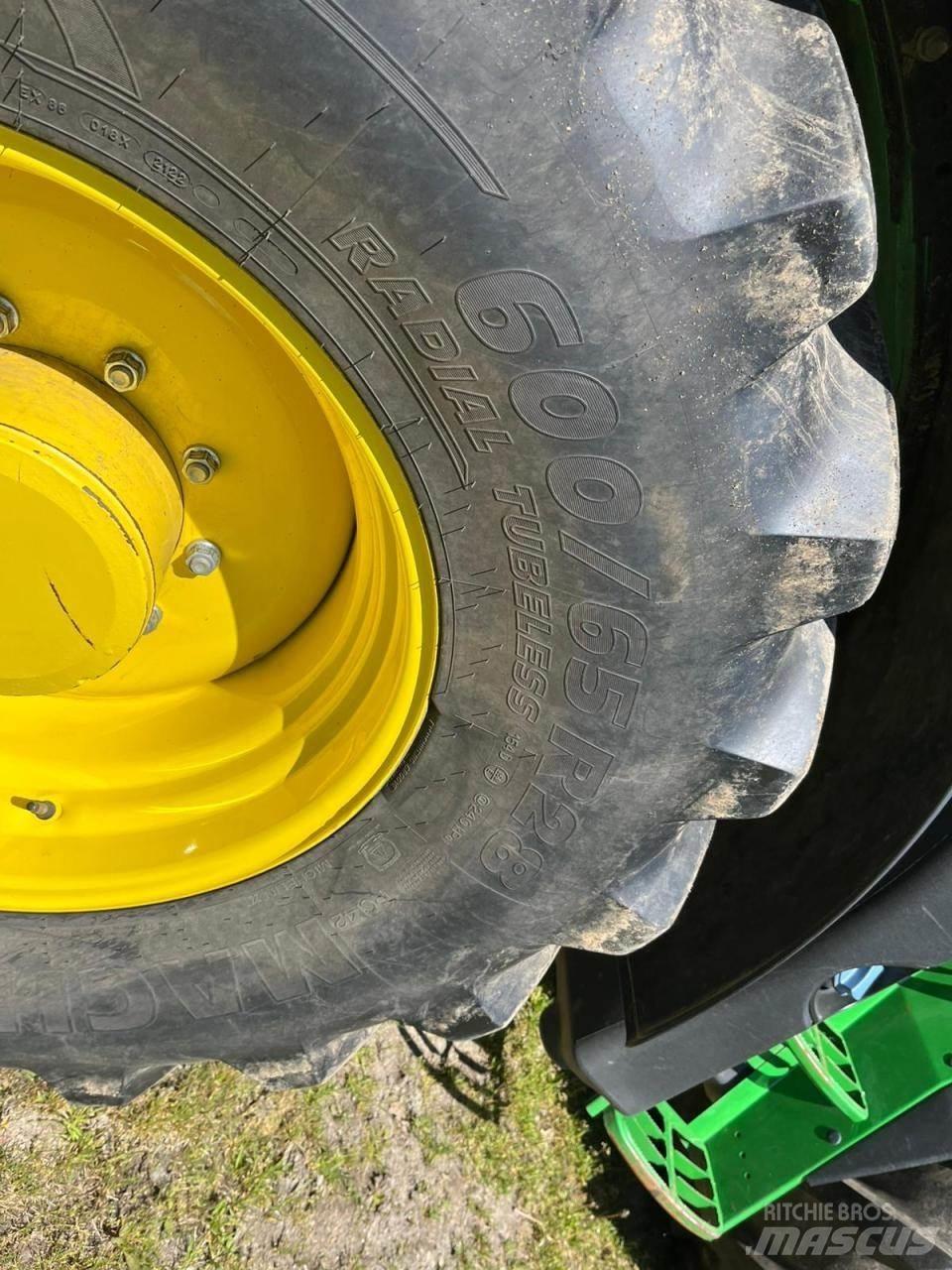 John Deere 6R 165 Traktory