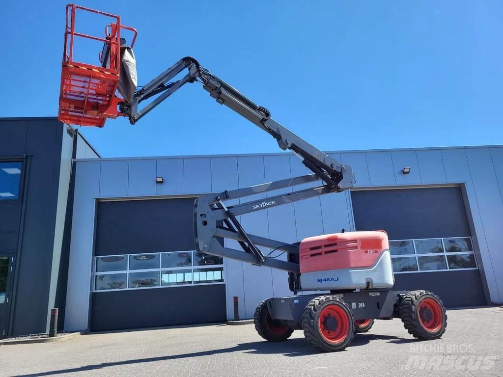 SkyJack SJ 46AJ Kloubové plošiny