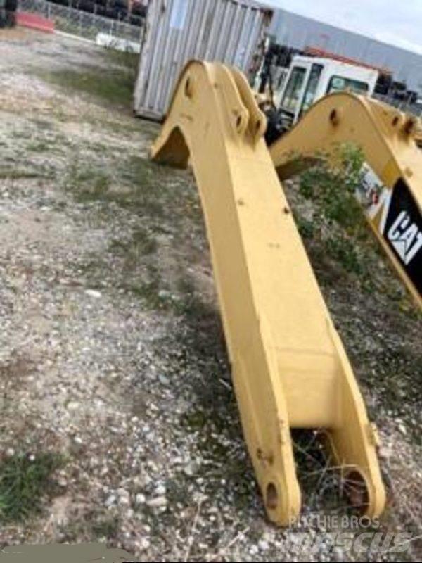 CAT 319 Výložníky a lžíce