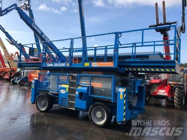 Genie GS 5390 RT Nůžková zvedací plošina