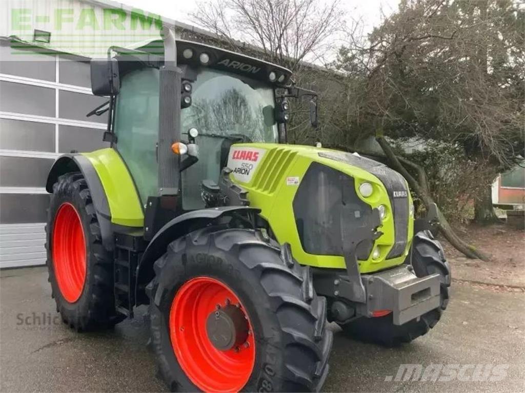 CLAAS arion 550 Traktory