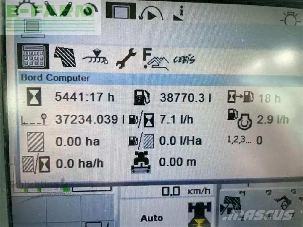 CLAAS arion 550 Traktory