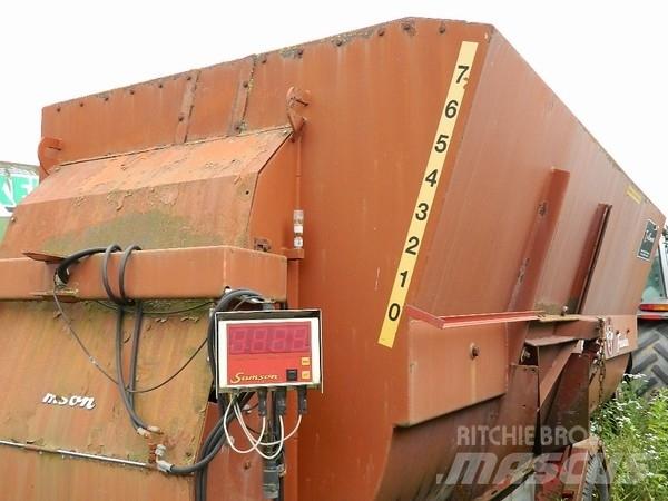 Samson feeder Míchačky krmiva