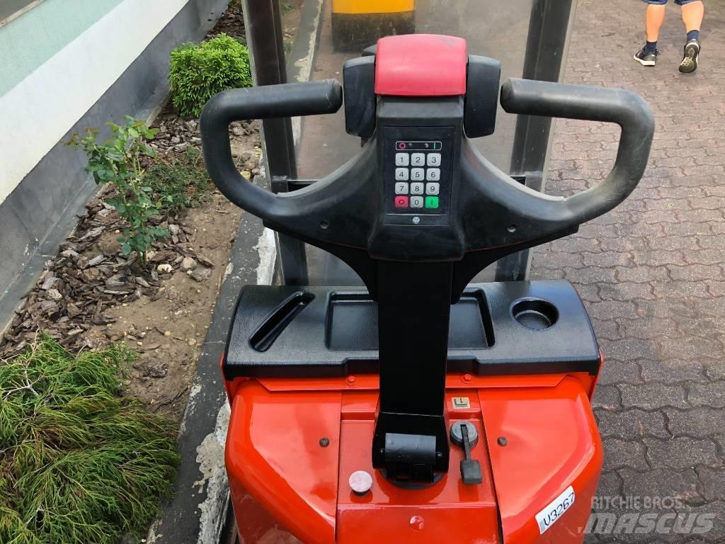 BT S10 V-3267 Ruční paletové vozíky
