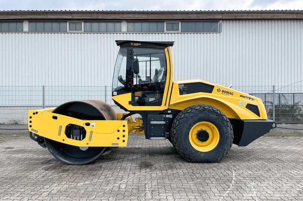 Bomag BW 213 D-5 Tahačové válce