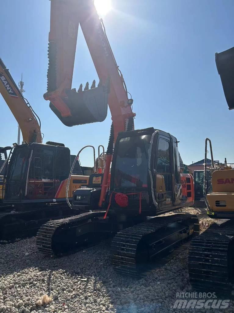 Hitachi ZX 120 Midi rýpadla 7t - 12t