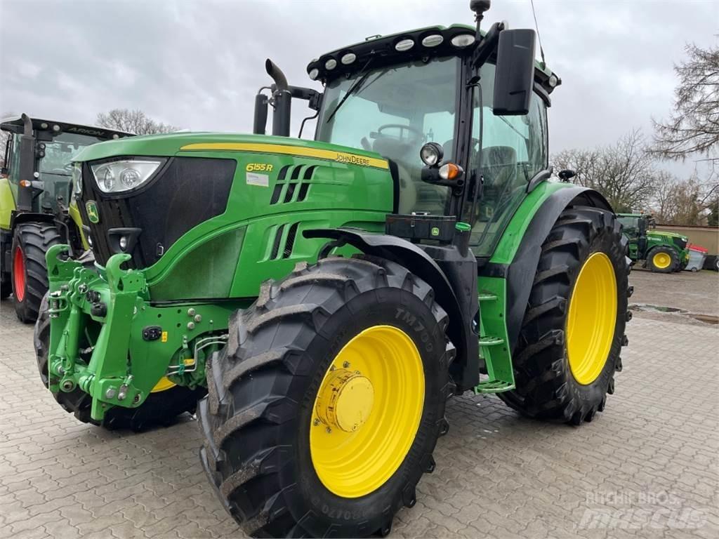 John Deere 6155R Traktory