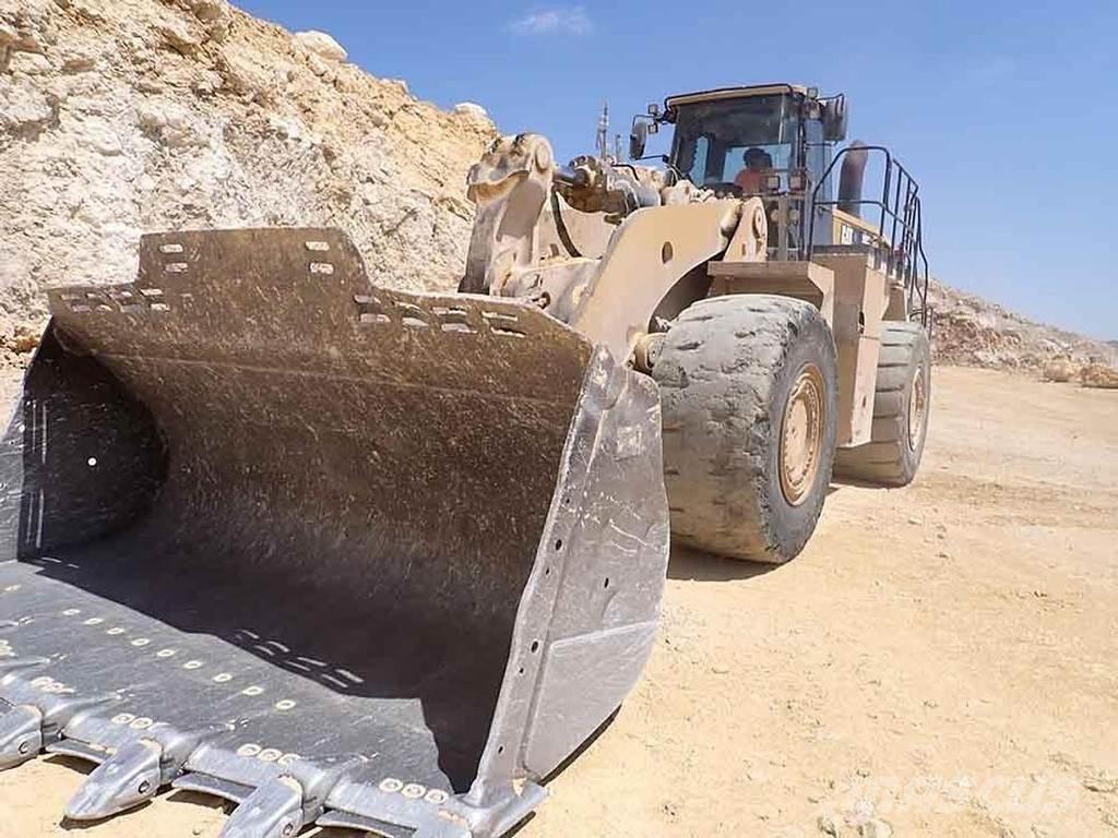 CAT 988K Kolové nakladače