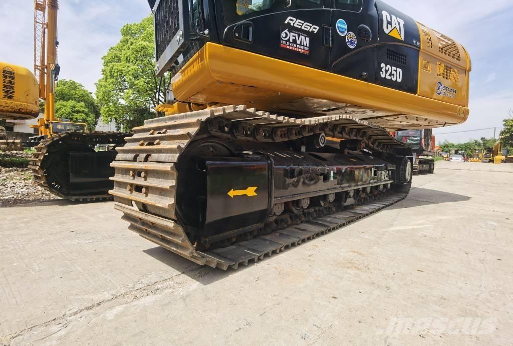 CAT 325 D Pásová rýpadla