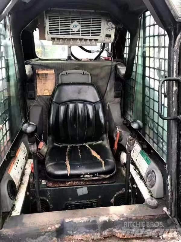 Bobcat S 185 Smykem řízené nakladače