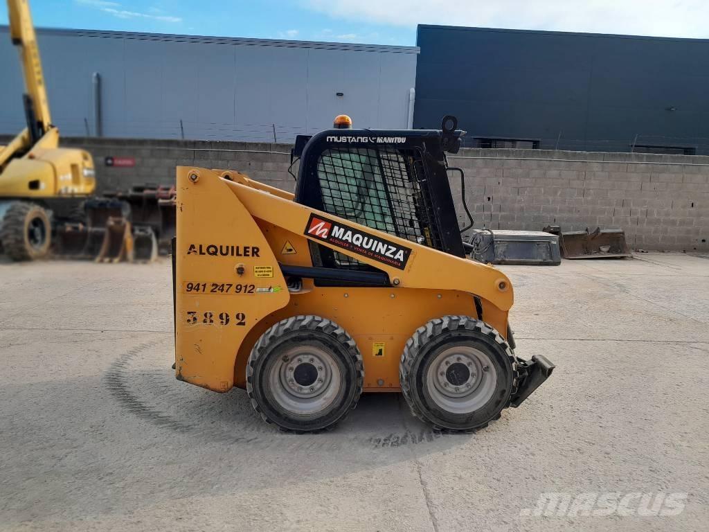 Mustang 1650 R Smykem řízené nakladače
