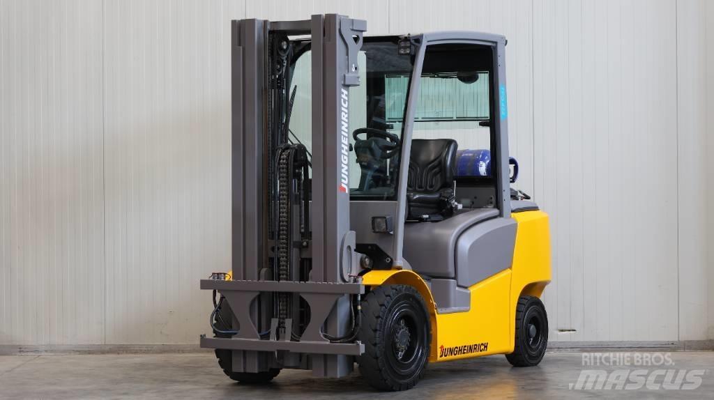 Jungheinrich TFG 425 LPG vozíky