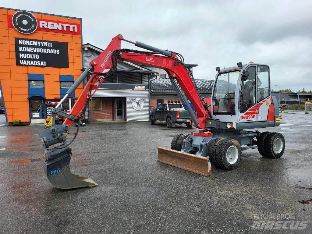 Neuson 6502 WD Kolová rýpadla