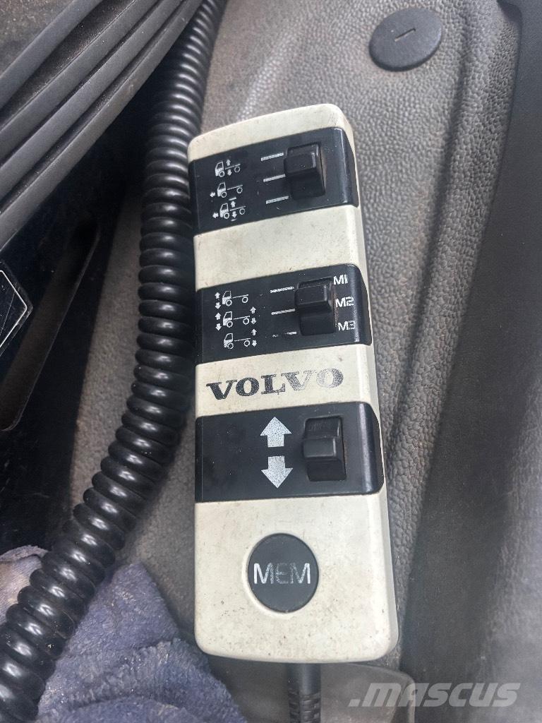 Volvo FM 7 250 Nákladní vozy na přepravu automobilů