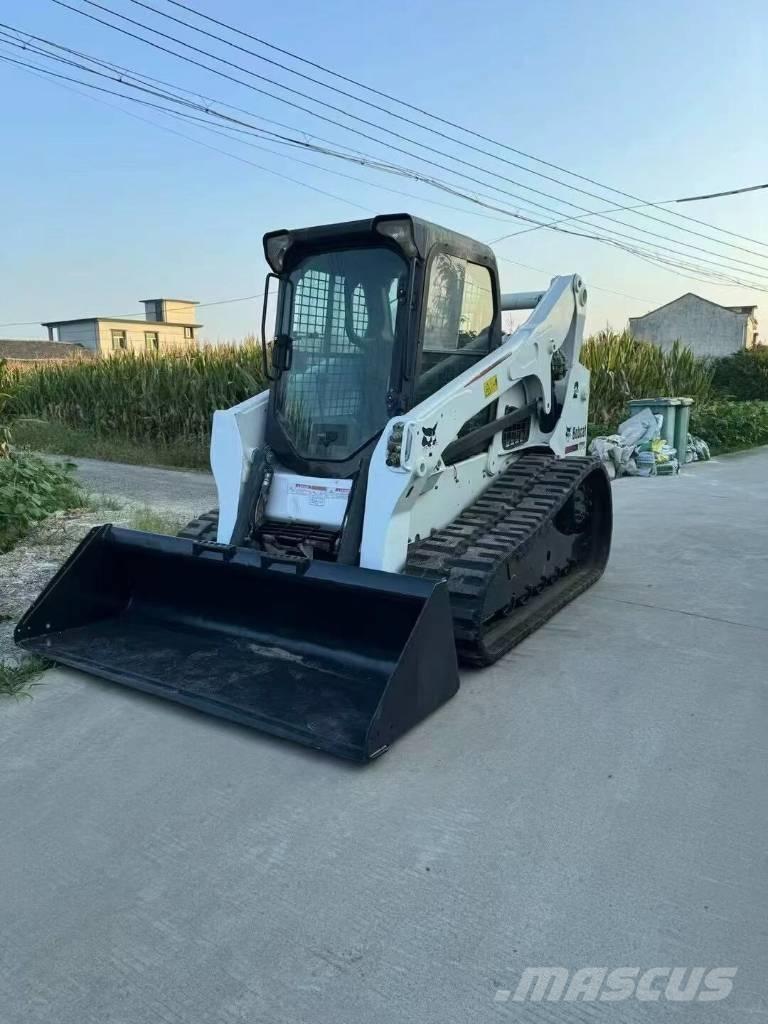 Bobcat T 770 Smykem řízené nakladače