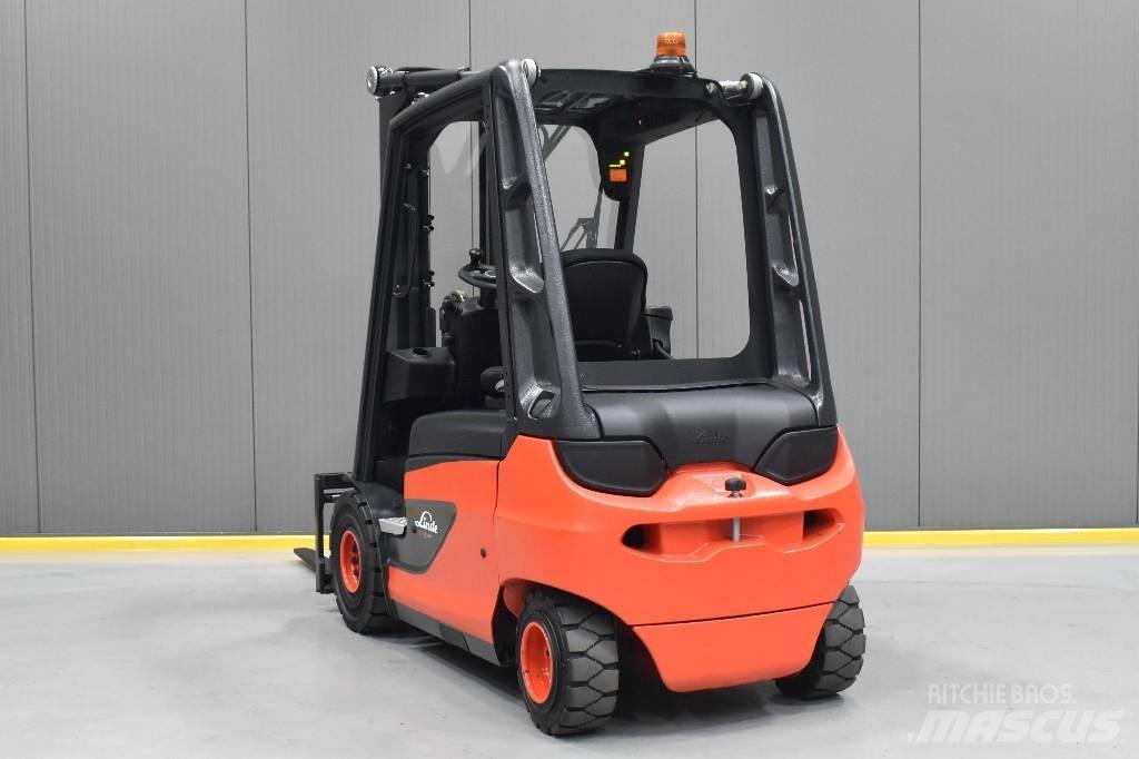 Linde E 30-01 Akumulátorové vozíky