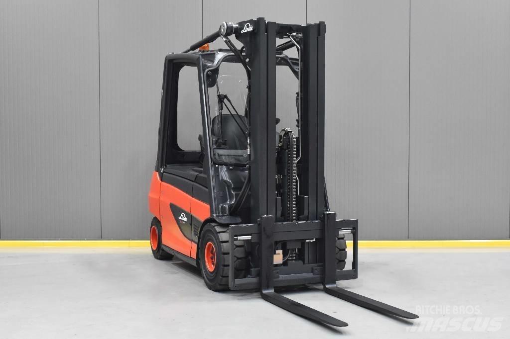 Linde E 30-01 Akumulátorové vozíky