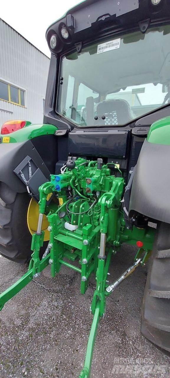 John Deere 6090m Traktory