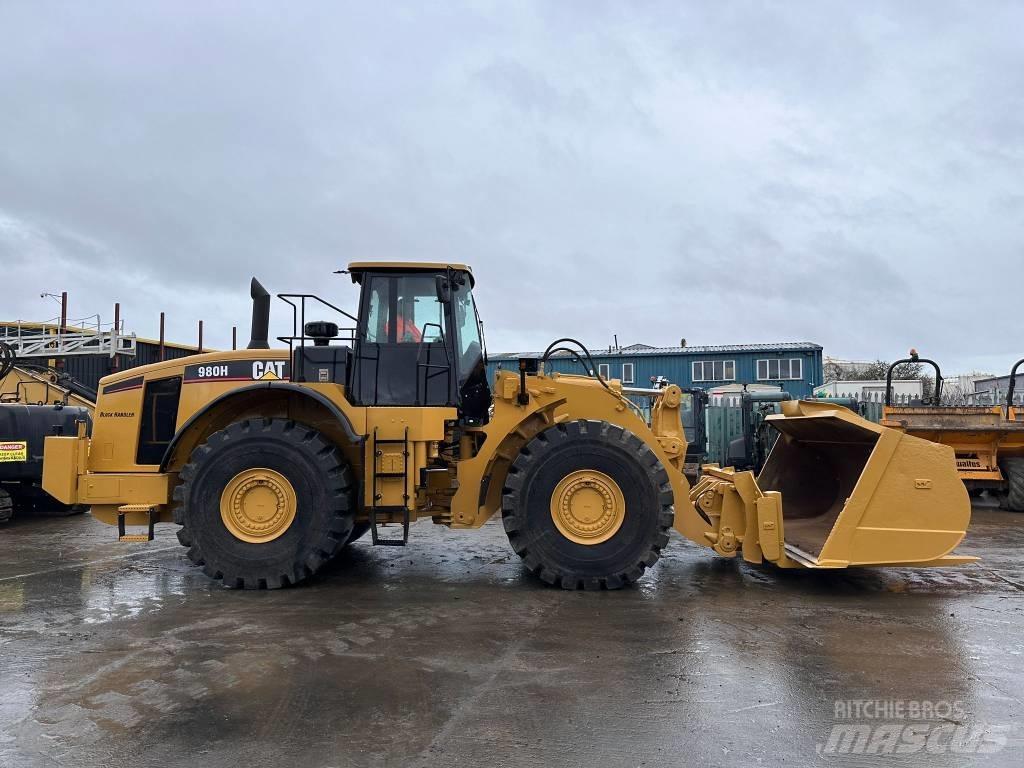 CAT 980H Kolové nakladače