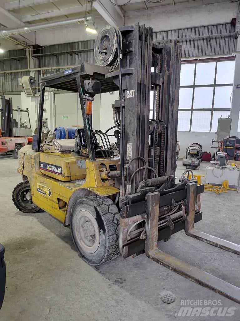 CAT GPL 40 LPG vozíky