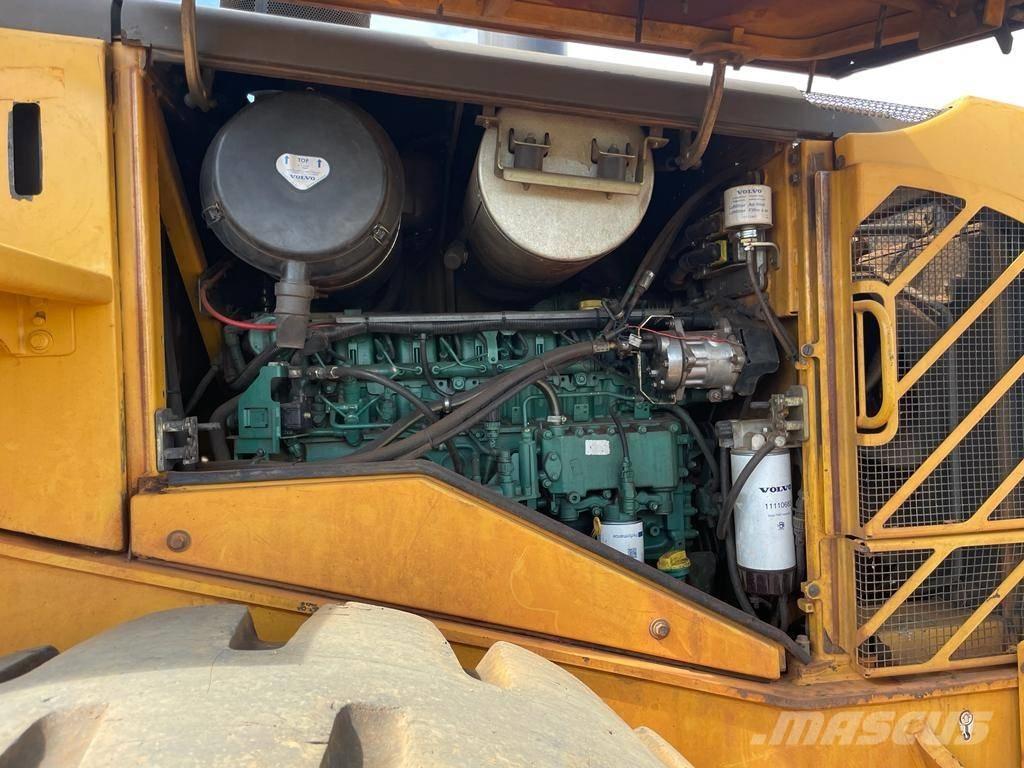 Volvo L 110 F Kolové nakladače