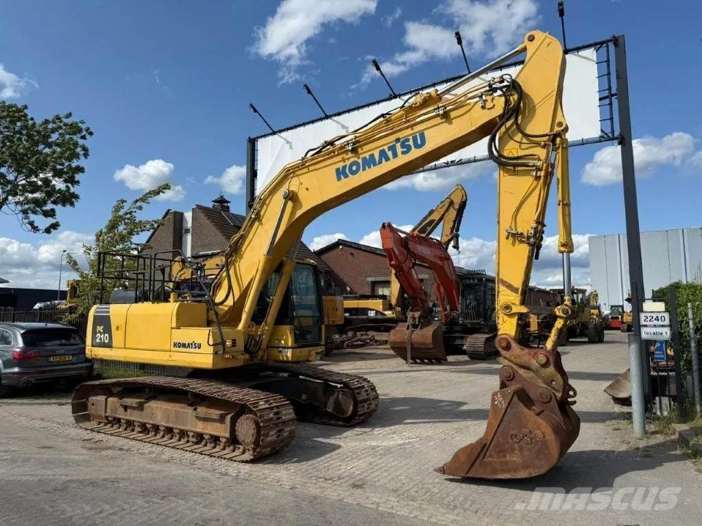 Komatsu PC210LC-8 Pásová rýpadla